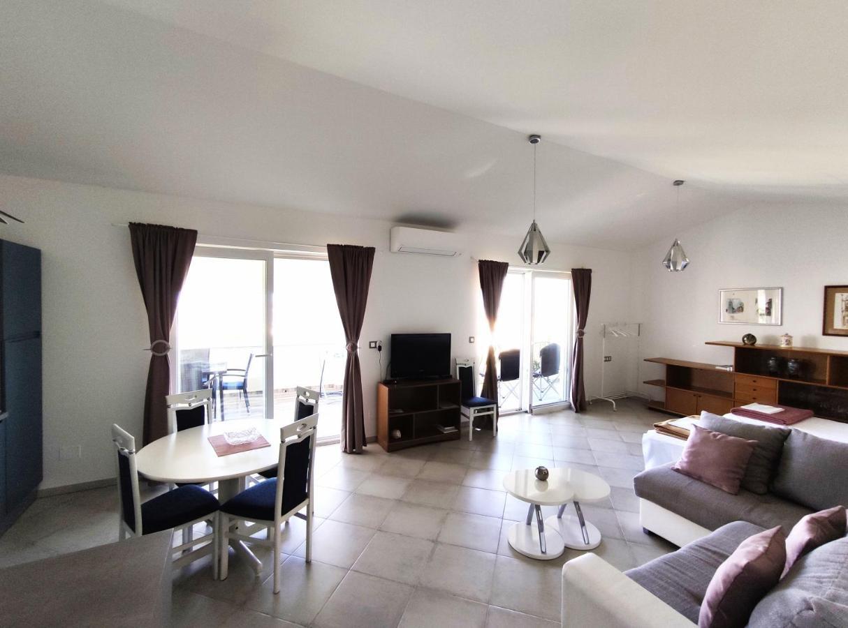 Villa Jadranka Rab Apartman Nick Barbat na Rabu Eksteriør billede